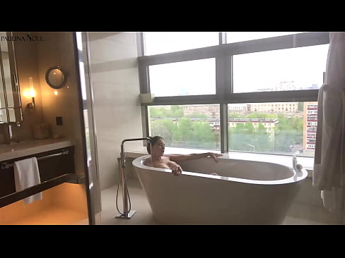 ❤️ Babe yang luar biasa ghairah jerking off dia di dalam bilik air ☑  Seks pada kami ms.tradeis.top ☑